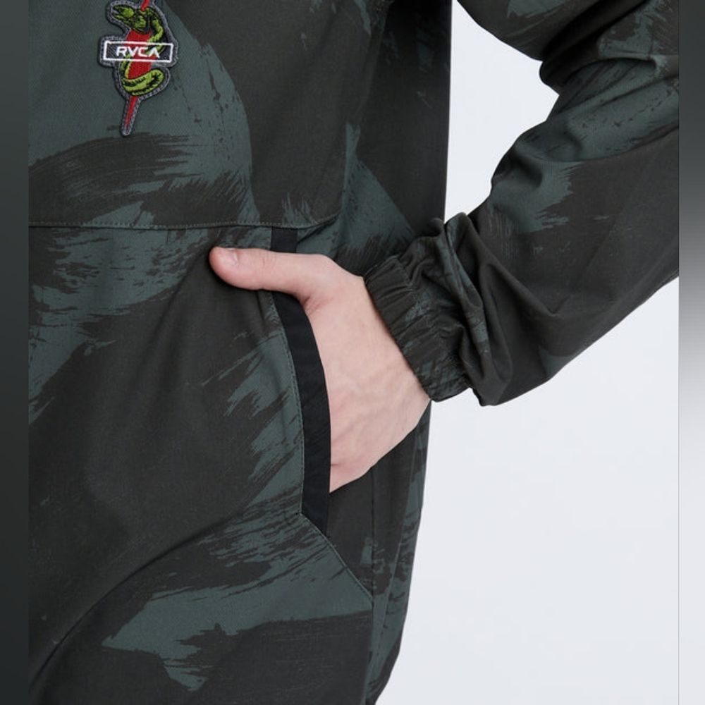 RVCA Hawaii Yogger Jacket - Picture 3 of 6